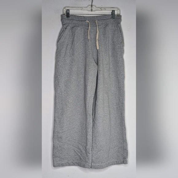 Buck Mason Women's Vintage Interloop Wide Leg Sweatpant in Graphite - Picture 2 of 5